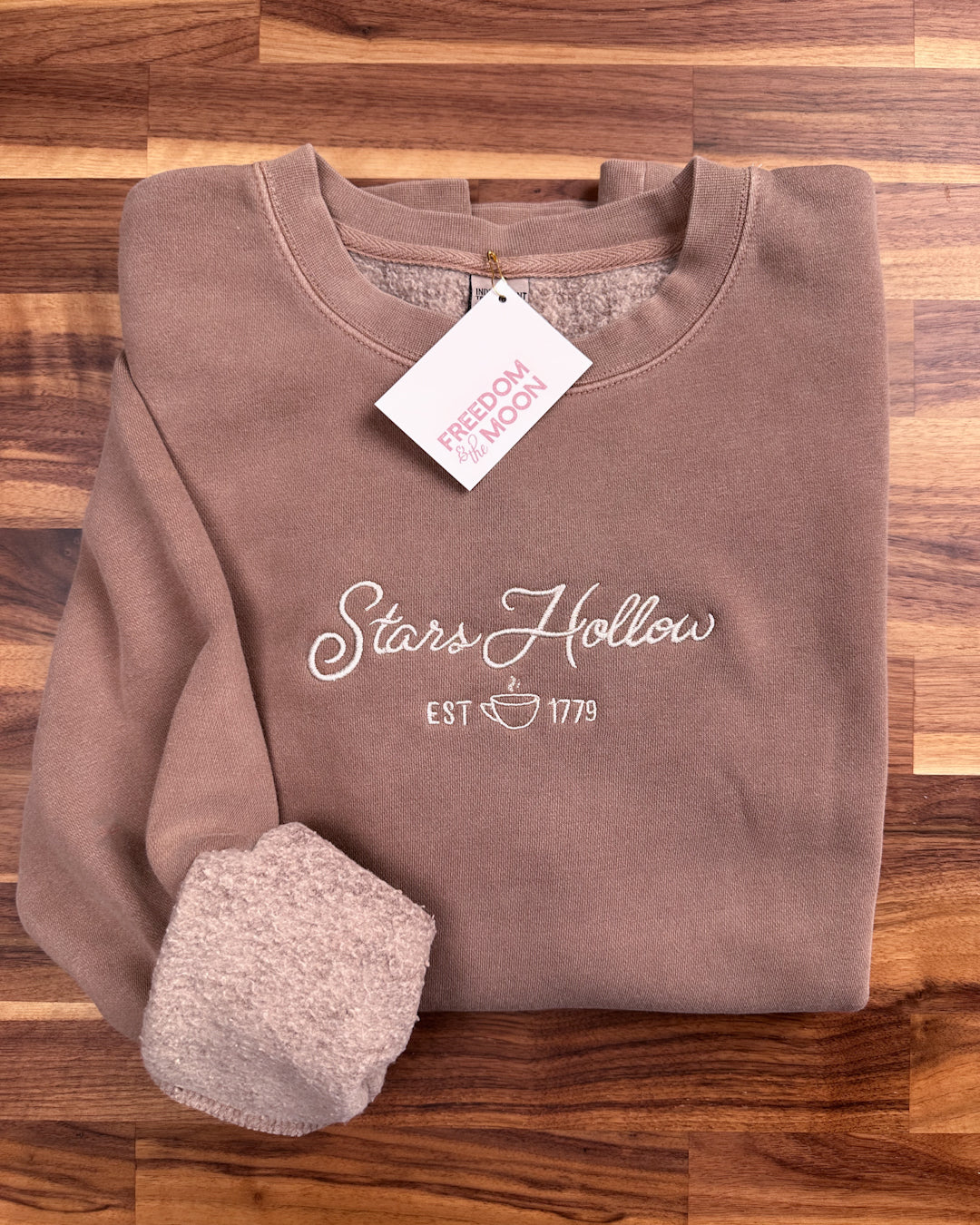 stars hollow coffee embroidered comfort colors crewneck gilmore Luke's 