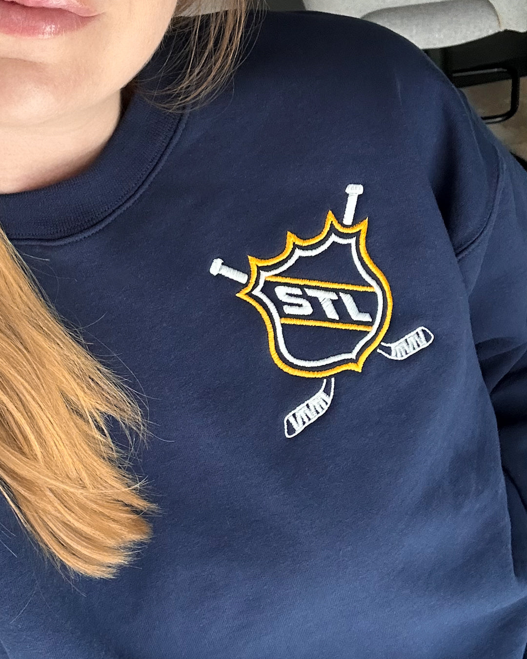 stl hockey blues embroidered vintage style crewneck sweatshirt